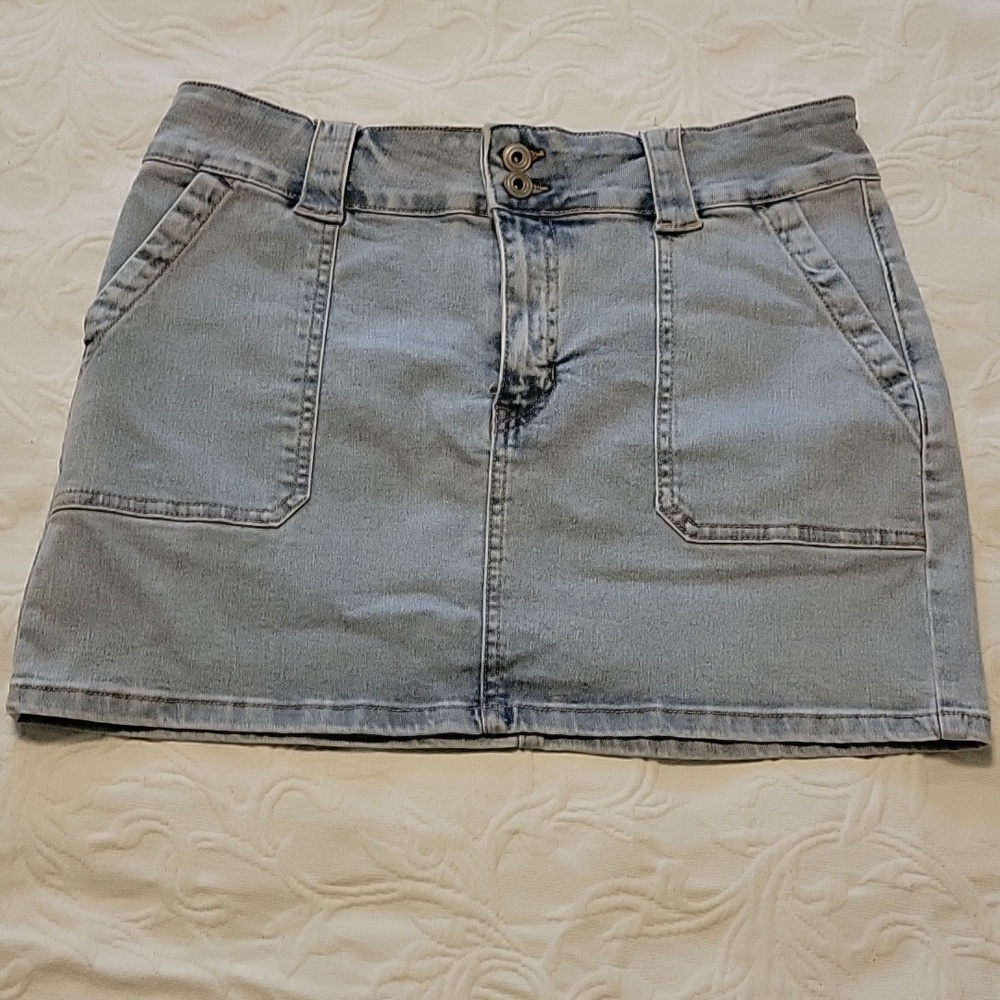 Celebrity Pink Light Blue Denim Skirt